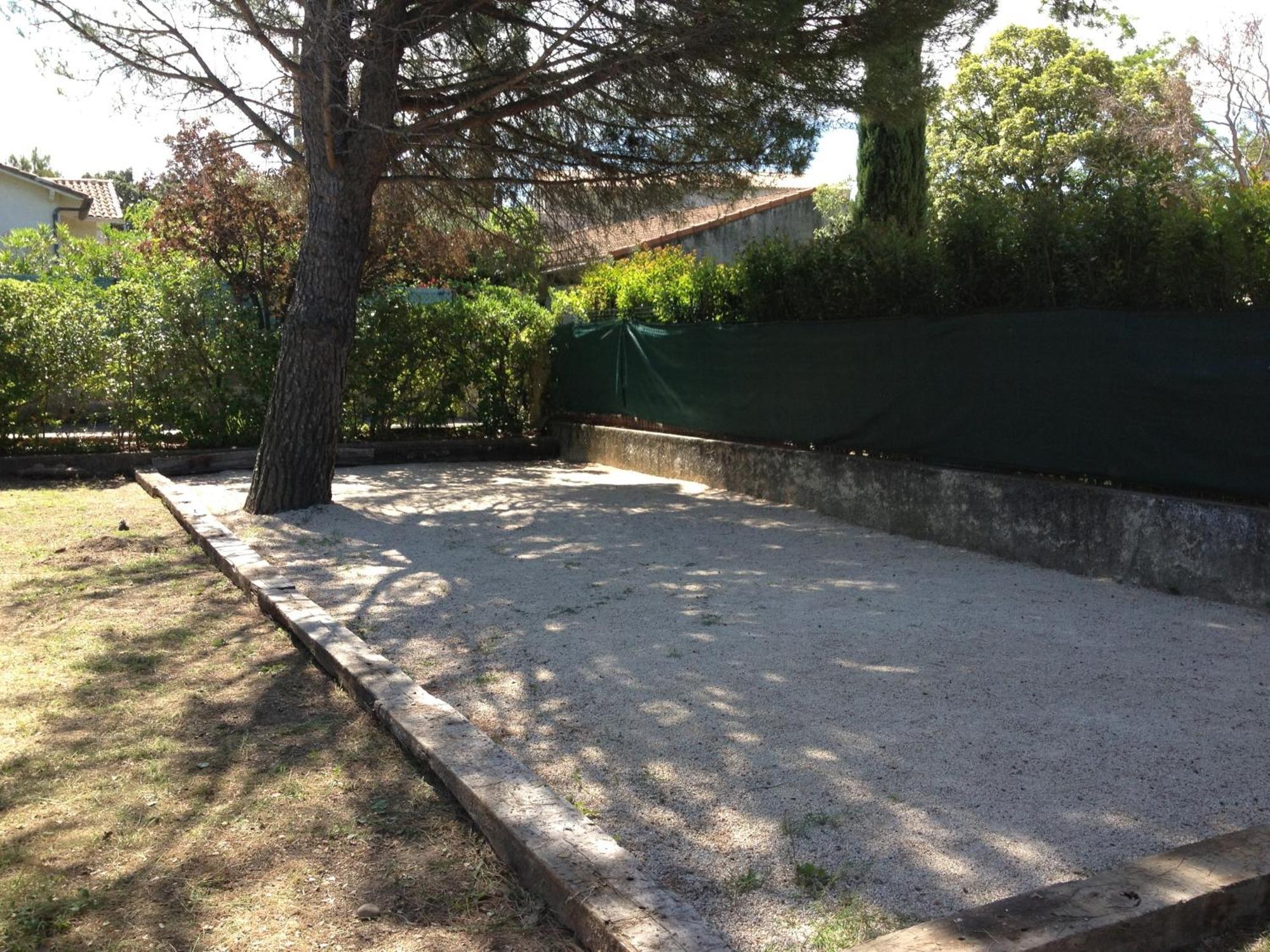Le Petit Manoir Logis Hotel Les Angles  Buitenkant foto